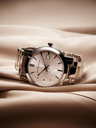 Montre Burberry BU9037 – Collection The City posé